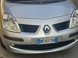 Argento Usata 2007 Renault Modus Monovolume | 2500 € (Buon prezzo)