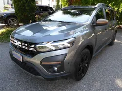 Grigio Usata 2023 Dacia Jogger Extreme | 21.500 € (Buon prezzo)