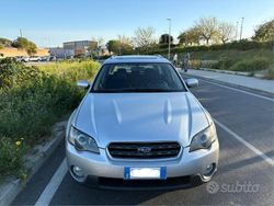 Grigio Usata 2004 Subaru Outback SUV | 2950 €