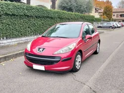 Rosso Usata 2008 Peugeot 207 Tre volumi | 2100 € (Ottimo prezzo)