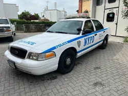 Usata 2006 Ford Crown Victoria Tre volumi | 18.000 €