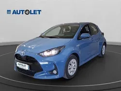Blu/azzurro Usata 2021 Toyota Yaris Active Tre volumi | 15.500 € (Super prezzo)