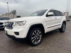 Bianco Usata 2011 Jeep Grand Cherokee Overland SUV | 8900 € (Molto cara)