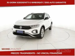 Bianco Usata 2022 VW T-Roc Life SUV | 22.500 € (Buon prezzo)