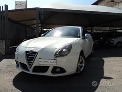 Bianco Usata 2013 Alfa Romeo Giulietta Exclusive Due volumi | 4490 € (Buon prezzo)
