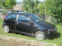 Usata 2002 Fiat Punto Tre volumi | 1200 € (Cara)