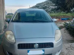 Usata 2006 Fiat Grande Punto Due volumi | 1800 € (Buon prezzo)