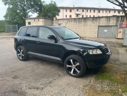 Nero Usata 2004 VW Touareg SUV | 4200 € (Buon prezzo)