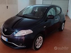 Blu/azzurro Usata 2016 Lancia Ypsilon Silver Due volumi | 8900 € (Buon prezzo)