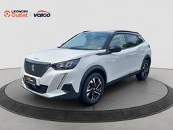 Bianco + tetto nero Usata 2022 Peugeot 2008 Allure SUV | 18.000 € (Buon prezzo)