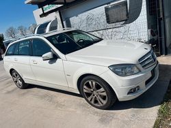 Bianco Usata 2011 Mercedes C220 Station wagon | 6500 €