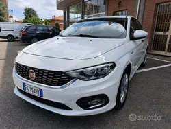 Bianco Usata 2016 Fiat Tipo Opening Edition Tre volumi | 7990 € (Buon prezzo)