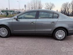 Usata 2009 VW Passat Tre volumi | 6500 €