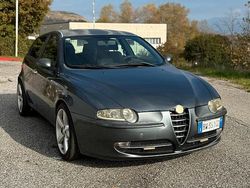 Grigio Usata 2001 Alfa Romeo 147 Due volumi | 1499 € (Buon prezzo)