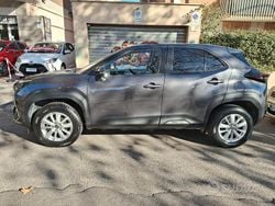 Grigio Usata 2023 Toyota Yaris Cross Business Edition SUV | 21.800 € (Buon prezzo)