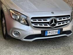 Grigio Usata 2017 Mercedes 180 Tre volumi | 13.500 €
