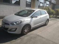 Grigio Usata 2012 Hyundai i30 Tre volumi | 4400 € (Ottimo prezzo)