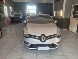 Argento Usata 2018 Renault Clio IV Zen Tre volumi | 8899 € (Buon prezzo)