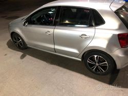 Grigio Usata 2010 VW Polo Tre volumi | 4000 € (Buon prezzo)
