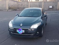 Grigio Usata 2009 Renault Mégane Dynamique Tre volumi | 3500 € (Buon prezzo)