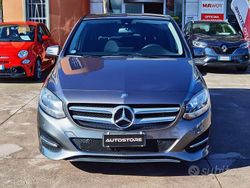 Grigio Usata 2016 Mercedes B180 Business Monovolume | 9900 € (Buon prezzo)