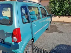 Usata 2006 Opel Agila Due volumi | 650 € (Super prezzo)