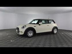Bianco / pastello Usata 2021 Mini ONE Due volumi | 14.900 € (Super prezzo)