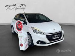Bianco Usata 2016 Peugeot 208 Active Due volumi | 6990 € (Buon prezzo)