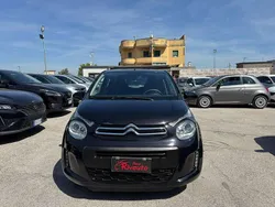Nero Usata 2018 Citroën C1 Feel Due volumi | 8990 € (Buon prezzo)