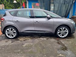 Grigio Usata 2018 Renault Scénic IV Monovolume | 12.500 € (Buon prezzo)