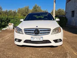 Bianco Usata 2009 Mercedes C220 Avantgarde Tre volumi | 6200 € (Buon prezzo)