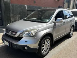 Usata 2009 Honda CR-V SUV | 8000 € (Buon prezzo)