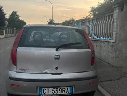 Argento Usata 2005 Fiat Punto Dynamic Due volumi | 1300 € (Ottimo prezzo)