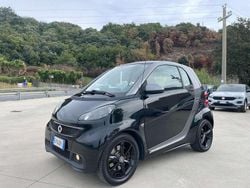 Nero Usata 2014 Smart ForTwo Coupé Pure Due volumi | 7500 € (Buon prezzo)