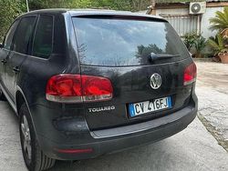 Nero Usata 2005 VW Touareg SUV | 3500 €