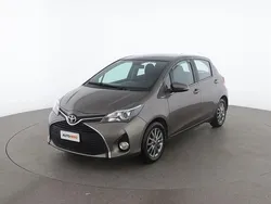 Oro Usata 2017 Toyota Yaris Active Tre volumi | 9999 € (Buon prezzo)