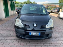 Nero Usata 2010 Renault Modus Dynamique Monovolume | 3800 € (Cara)