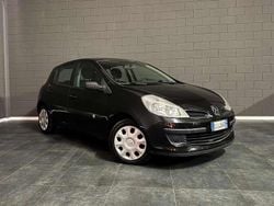 Nero Usata 2007 Renault Clio II LE Tre volumi | 3400 € (Buon prezzo)