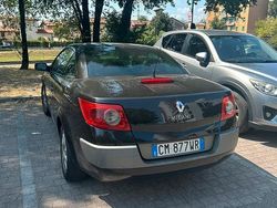 Nero Usata 2004 Renault Mégane Cabriolet Cabrio | 1100 €