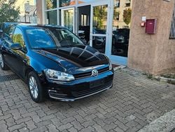 Nero Usata 2016 VW Golf VII LOUNGE Tre volumi | 16.800 € (Buon prezzo)