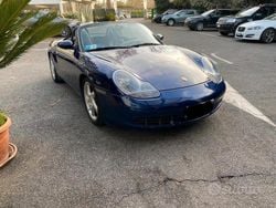 Blu/azzurro Usata 2000 Porsche Boxster Cabrio | 29.500 € (Molto cara)