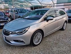 Argento Usata 2018 Opel Astra Innovation Station wagon | 9900 € (Buon prezzo)