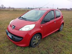 Rosso Usata 2007 Peugeot 107 Due volumi | 2450 € (Ottimo prezzo)