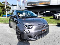 Grigio Usata 2022 Fiat 500e La Prima Cabrio | 18.999 € (Buon prezzo)