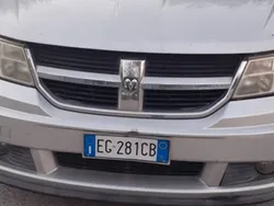 Usata 2009 Dodge Journey SUV | 4500 € (Cara)