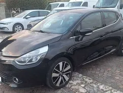 Nero Usata 2016 Renault Clio IV Intens Tre volumi | 7999 € (Ottimo prezzo)