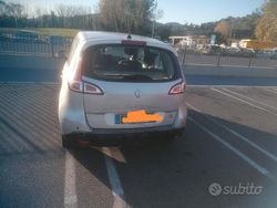 Grigio Usata 2010 Renault Scénic Monovolume | 2800 € (Buon prezzo)