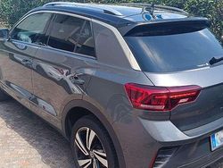 Grigio Usata 2022 VW T-Roc R-line SUV | 25.500 € (Buon prezzo)