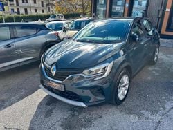 Grigio Usata 2021 Renault Captur Intens SUV | 15.990 € (Buon prezzo)