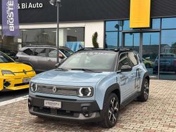Blu celeste + tetto nero Usata 2025 Renault 4 E-Tech Komfort SUV | 32.600 € (Buon prezzo)